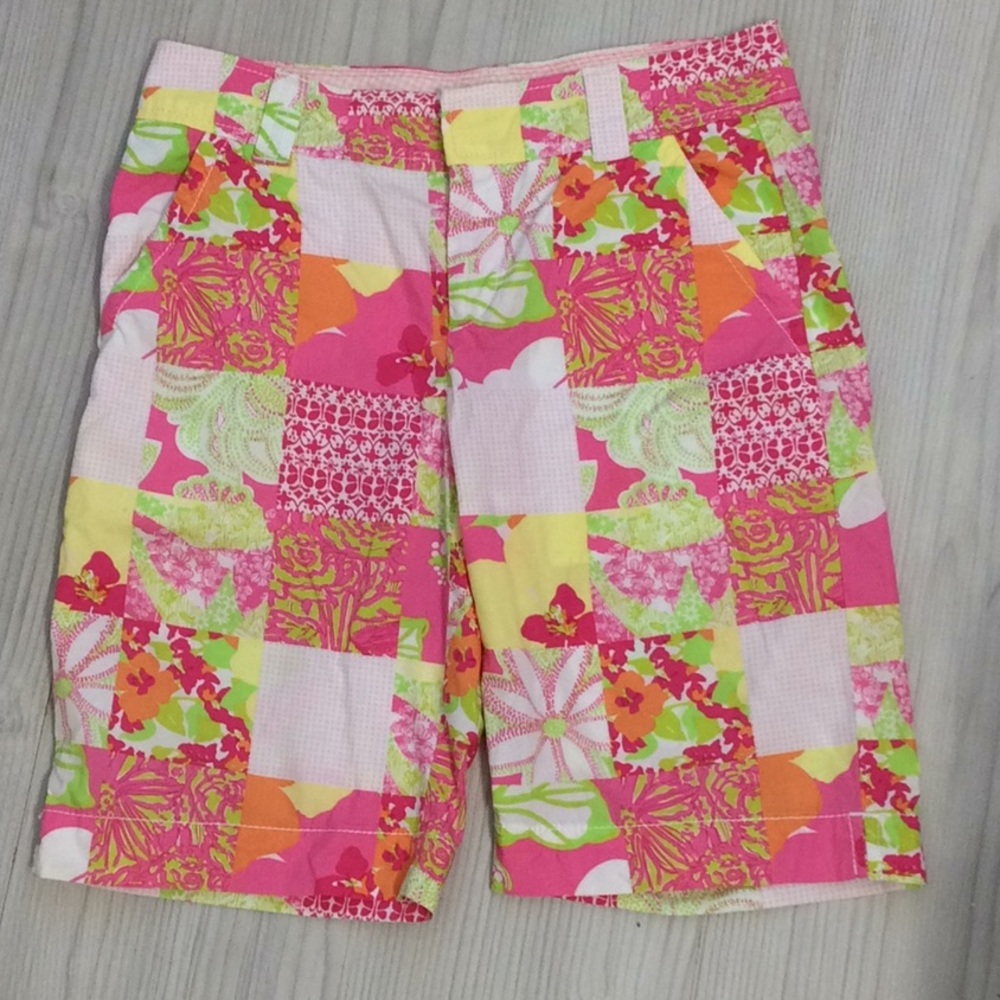 Lilly Pulitzer resort fit Bermuda shorts EUC